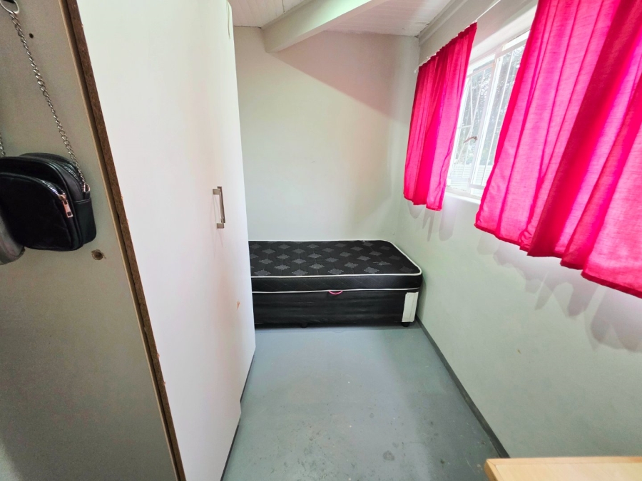 11 Bedroom Property for Sale in Brandwag Free State